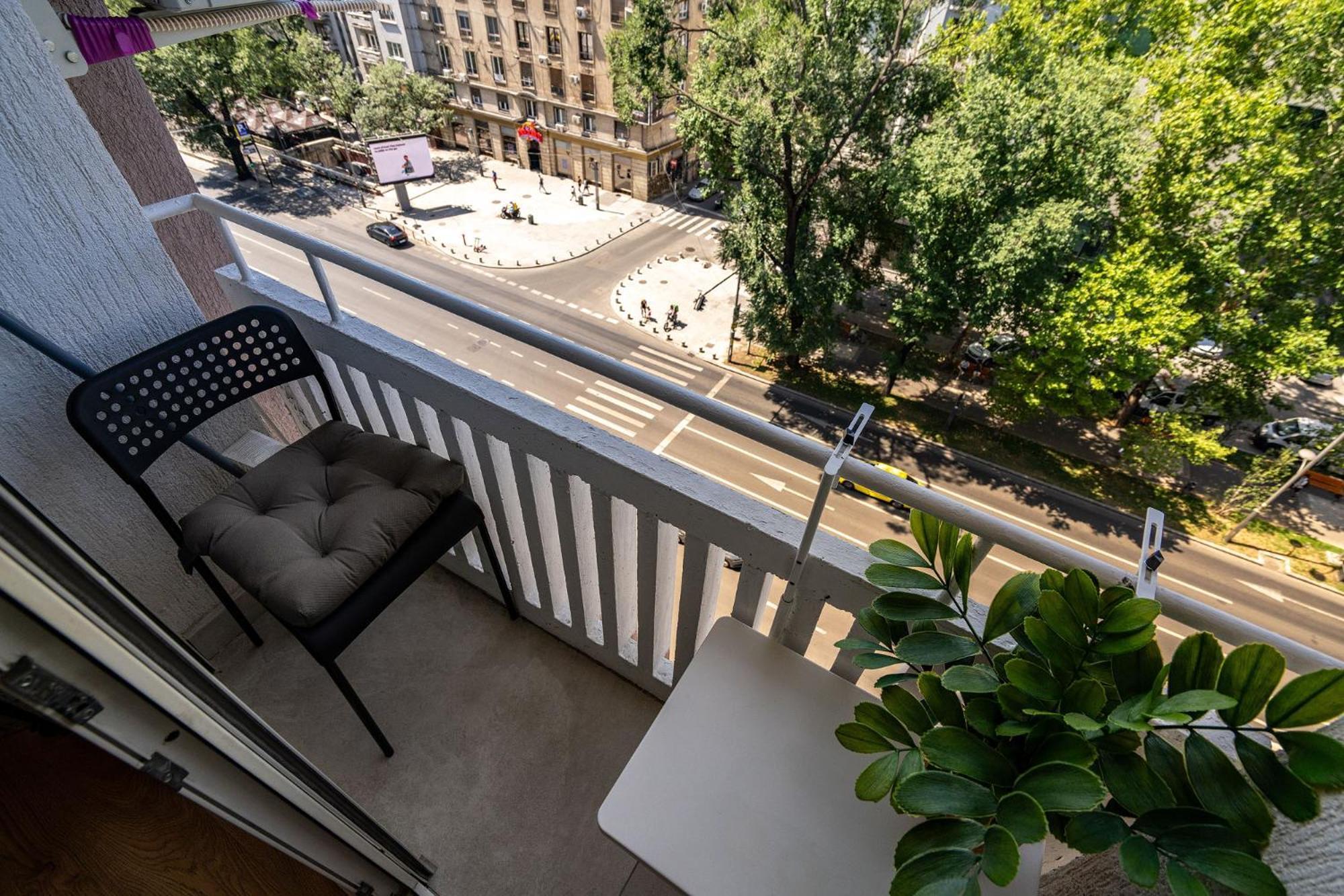 Romana Vibe Elegance In The Heart Of The City Bucarest Extérieur photo